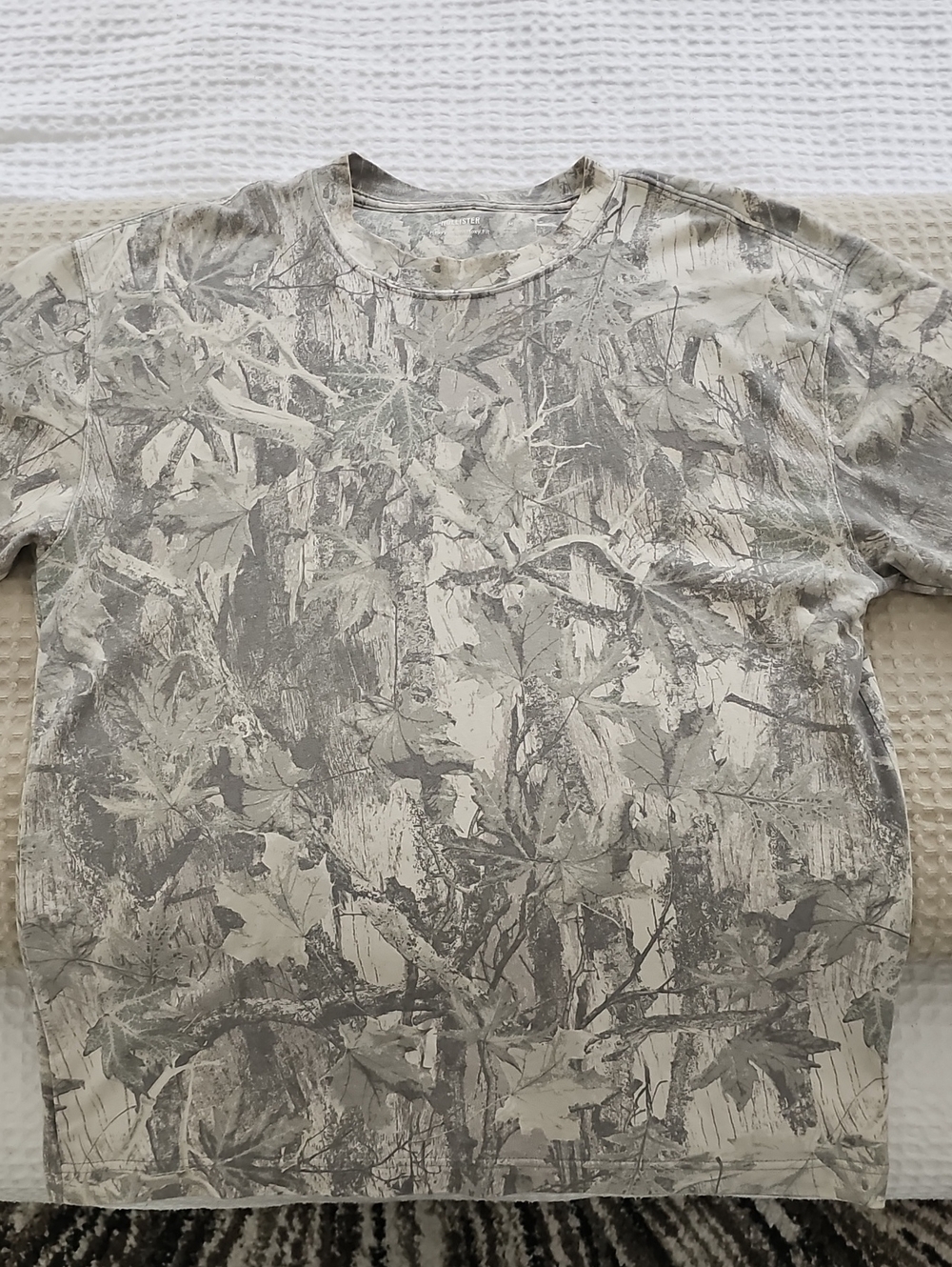 Men's Short Sleeve Camouflage Crewneck T-Shirt - Gray/White M like new